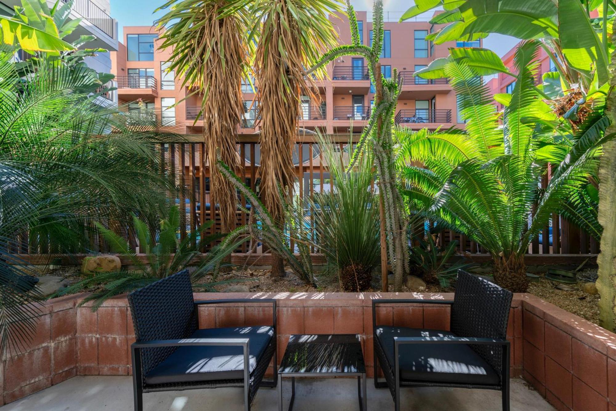 Appartement Hollywood 2 Bedroom Luxury *