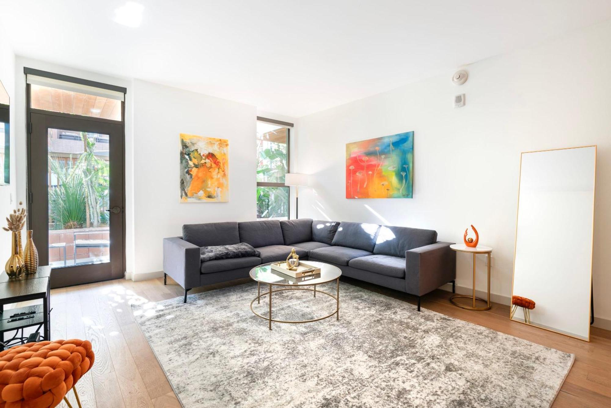 Appartement Hollywood 2 Bedroom Luxury *
